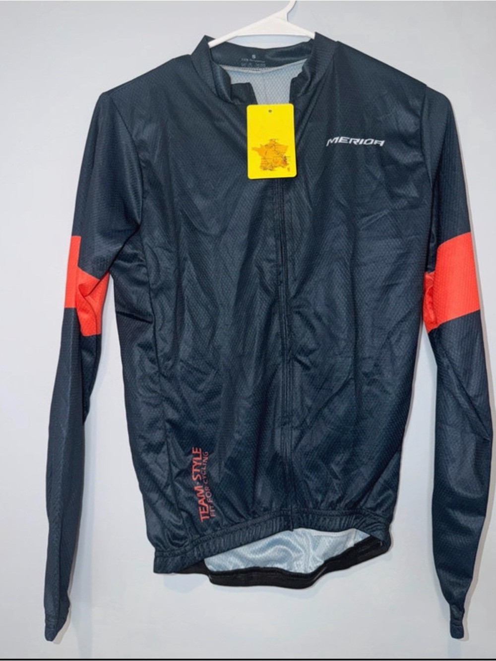 Men’s Black Lightweight Cycling Jacket with Red Accents